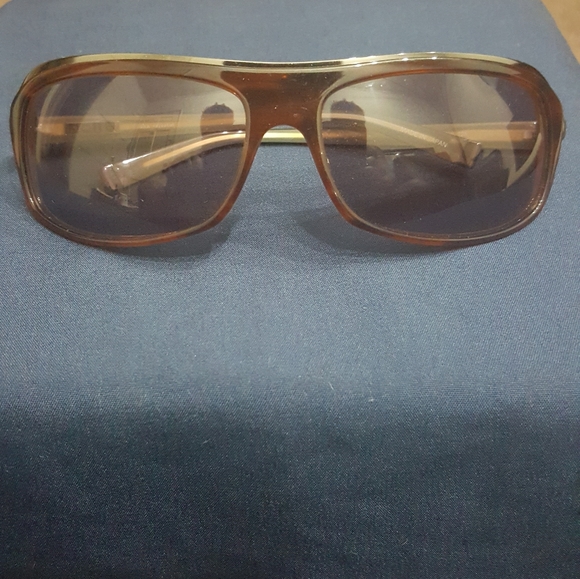 Sunglasses - Picture 6 of 8